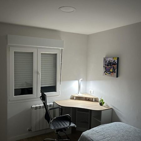 Piso Recien Reformado Y Con Buena Ubicacion Apartment Oviedo Exterior photo